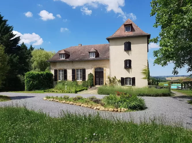 Monlezun, France Country Estate, Manoir, Retreat, holiday lets, 6 hectares, equestrian property 