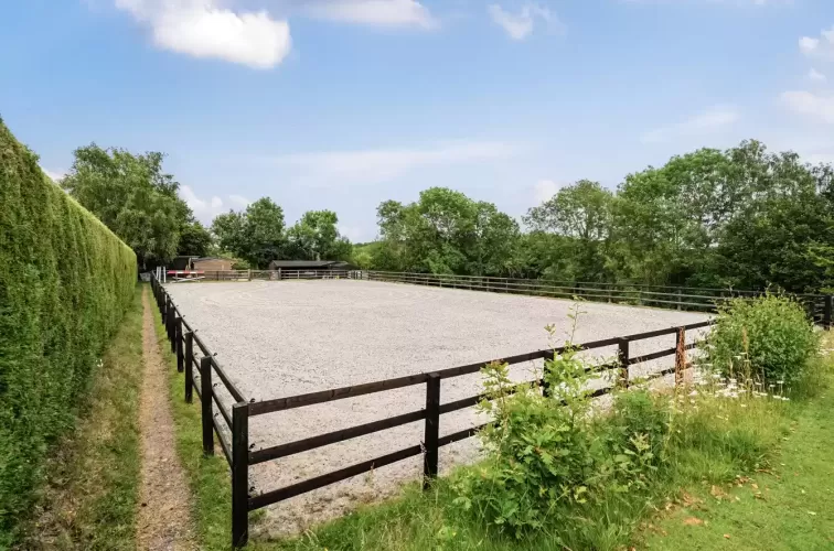 Rustall, Tunbridge Wells, Equestrian Property, land, stables