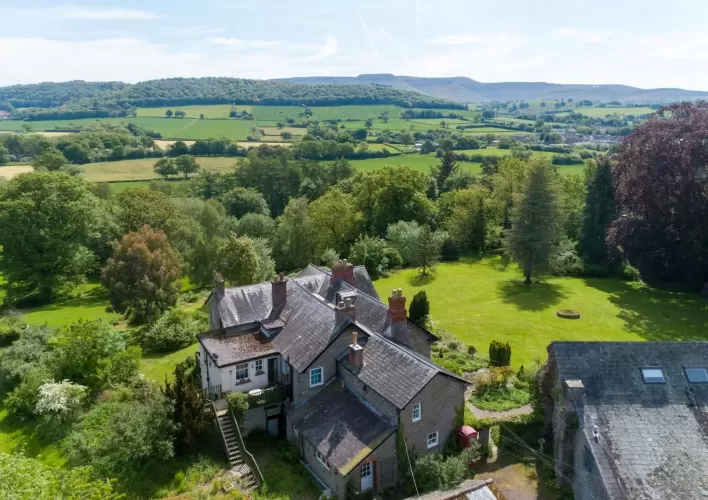 Georgian House, holiday lets, 13 acres, Brecon