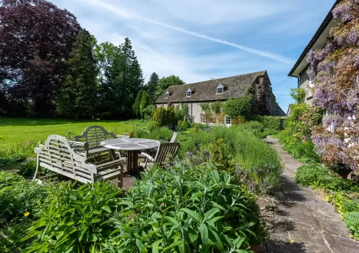 Georgian House, holiday lets, 13 acres, Brecon