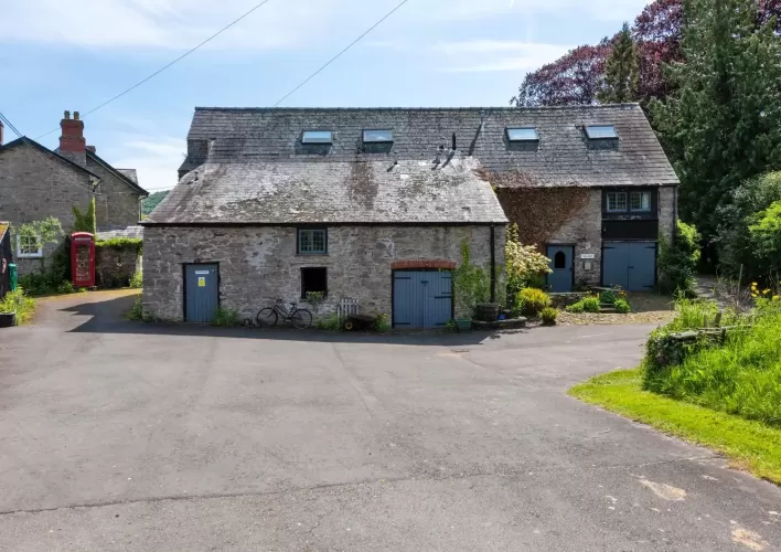 Georgian House, holiday lets, 13 acres, Brecon