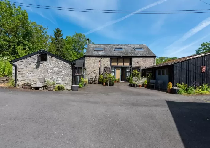 Georgian House, holiday lets, 13 acres, Brecon