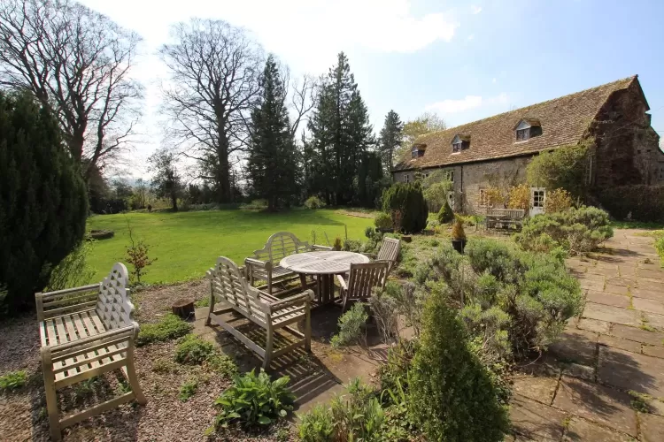 Georgian House, holiday lets, 13 acres, Brecon