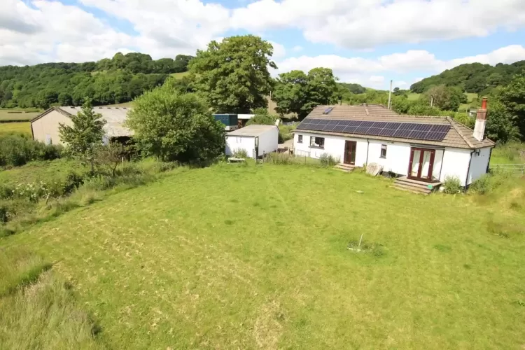 Lower Capel, LD3 9RF,  Smallholding, Equestrian  property, wales