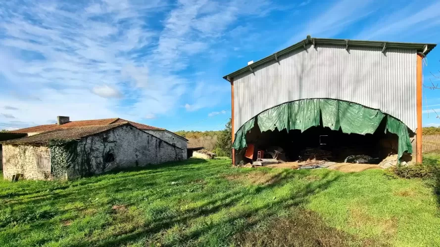 Eco Property, Farmhouse, Multi Generational Living, 7 hectares, property with land, equestrian property, farmhouse, smallholding,Sauveterre-de-Guyenne, France