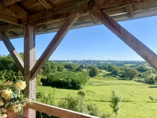 Farm, 28 hectares land, farmhouse,  barns,  Bellac, France