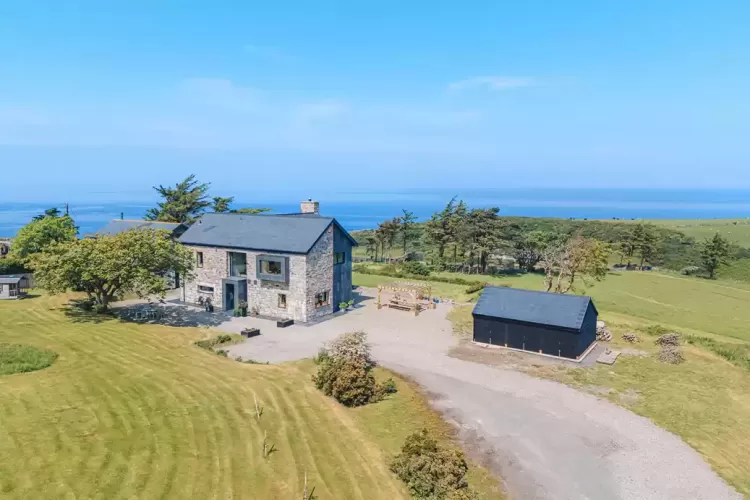 Contemporary, Country Home, 3 acres, Caernarfon, Wales