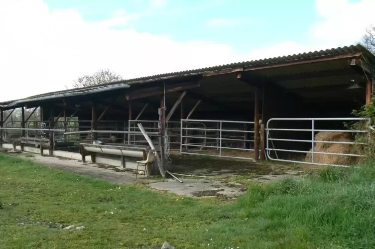 Farmhouse, second house, outbuildings,  27 hectares, Limousin , Oradour-Saint-Genest