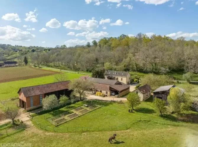 4-bed, Equestrian Property, holiday lets, multi-generational living, pool, stables, 6 hectares, off-road riding, monpazier, belves, perigord, dordogne