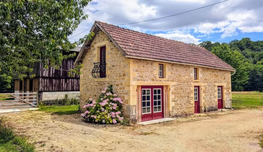 4-bed, Equestrian Property, holiday lets, multi-generational living, pool, stables, 6 hectares, off-road riding, monpazier, belves, perigord, dordogne