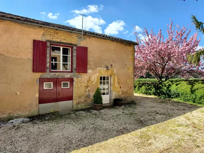 4-bed, Equestrian Property, holiday lets, multi-generational living, pool, stables, 6 hectares, off-road riding, monpazier, belves, perigord, dordogne