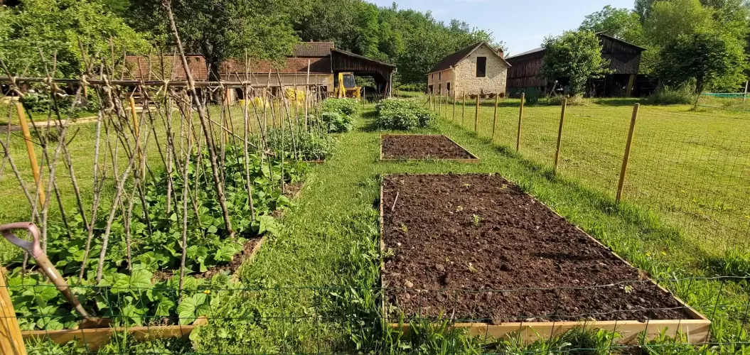 4-bed, Equestrian Property, holiday lets, multi-generational living, pool, stables, 6 hectares, off-road riding, monpazier, belves, perigord, dordogne