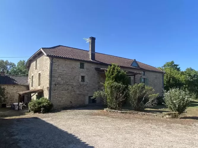 Quercy Estate,  27 hectares, pool , nr Cahors