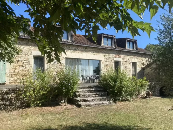 Quercy Estate,  27 hectares, pool , nr Cahors