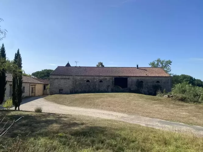 Quercy Estate,  27 hectares, pool , nr Cahors