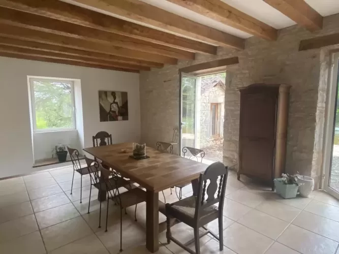 Quercy Estate,  27 hectares, pool , nr Cahors