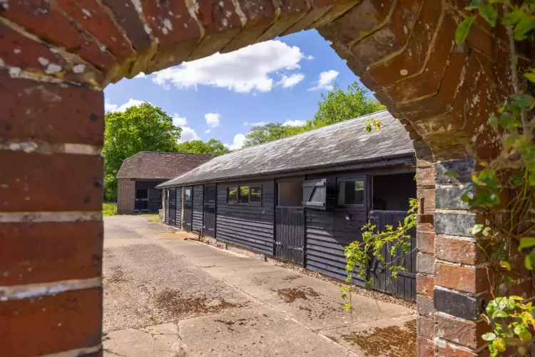 Historic 5-bed farmhouse, annexe, 14 acres, High Hurstwood, airbnb, glamping, multi-generational living