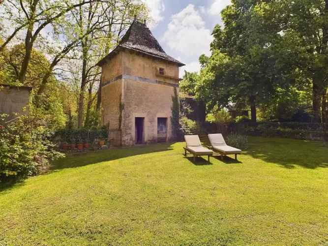 Château, Country Estate, with Gites,  pool, 5ha land,  escapte to the chateau, chateau sisters, lot, france, french chateau, Aveyron