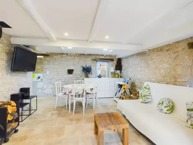 Lalbenque, Cahors, France, home plus apartments, Multi-Generational Complex, pool