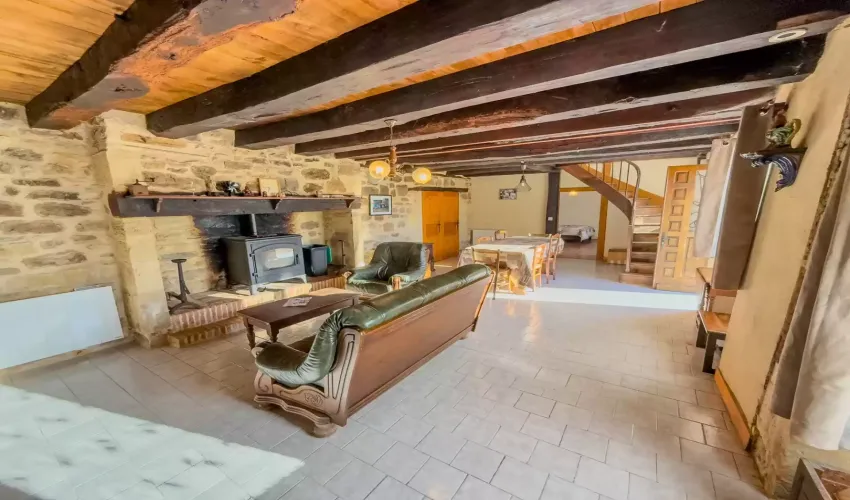 Thiviers, Dordogne, 24800, France1296