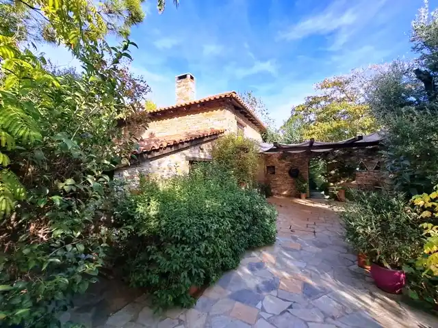 Serene retreat in Marathonas, near Athens