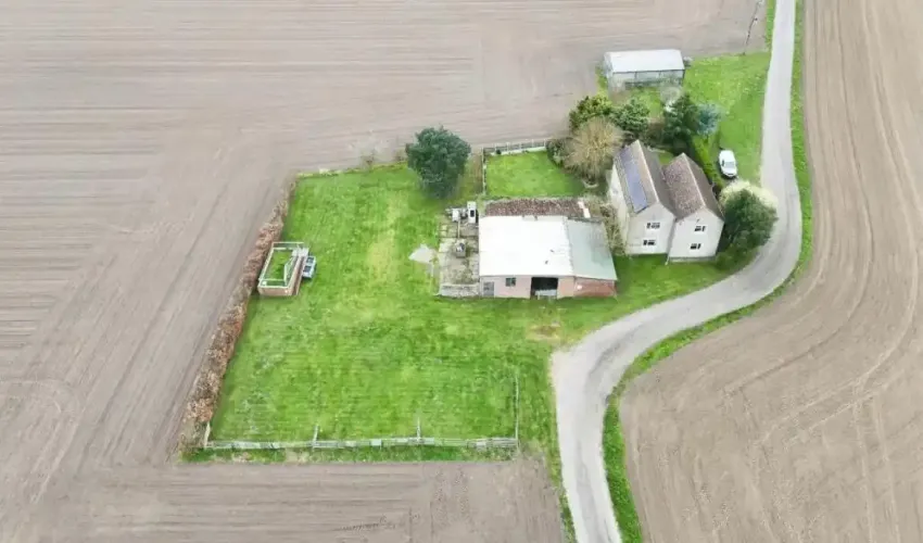 Rural Property with landLN4 4RT, United KingdomFor Sale