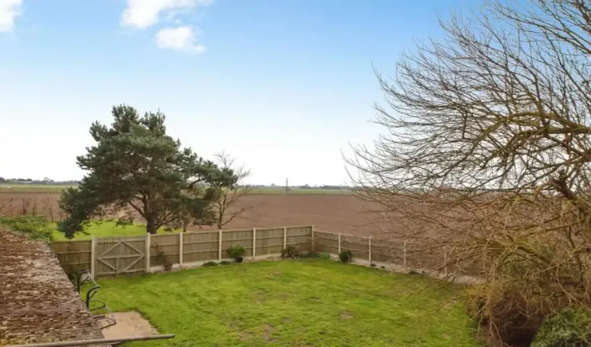 Rural Property with landLN4 4RT, United KingdomFor Sale