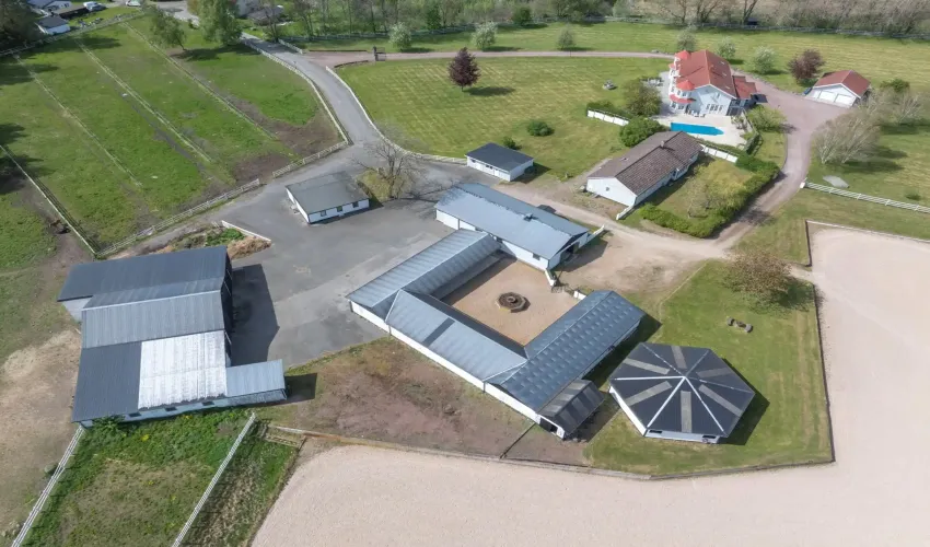 equestrian property Sweden, equestrian estate Skåne, horse farm Sweden, professional equestrian facility, indoor arena Sweden, riding arena Sweden, equestrian business for sale, horse property with income, rural property Skåne, Linderöd property for sale, Swedish horse farm, property with stables Sweden, equestrian training facility Europe
