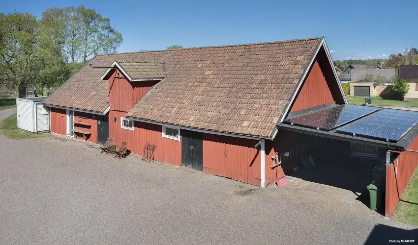 B&B for sale Sweden, tourism business for sale Sweden, hospitality property Sweden, commercial property Skåne, property for sale Åsljunga, bed and breakfast Skåne, business with accommodation Sweden, motorhome site for sale, caravan pitches Sweden, event venue for sale Sweden, rural business Sweden, lifestyle business Sweden, guesthouse for sale Sweden, property with pool Sweden, property for sale Örkelljunga, tourism investment Sweden, Sjökaptensgården