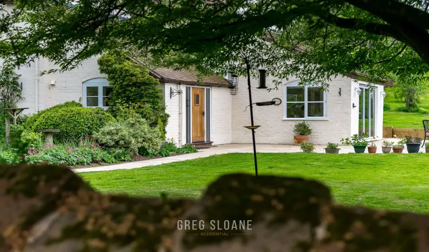 Equestrian PropertyShrewsbury, SY4 2JZ, United KingdomFor Sale